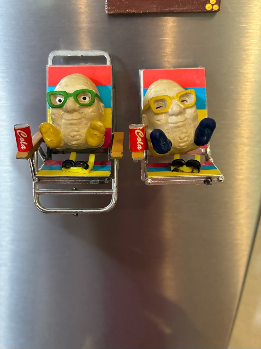 Novelty Beach Chair Egg Toy Magnets With Cola Can Multicolor